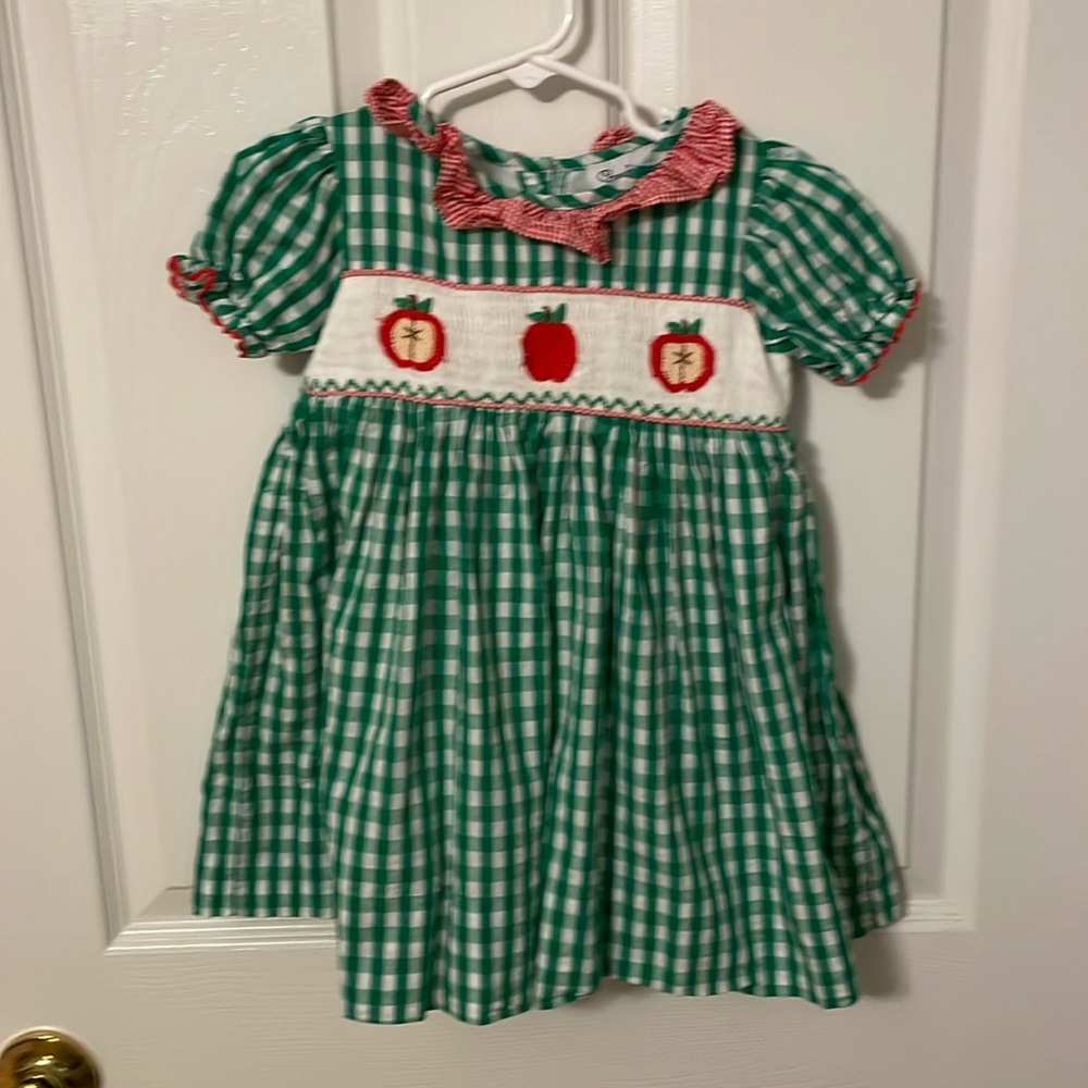 SMOCKINGBIRD - 2t green & white checked with apples - trimmed with red.